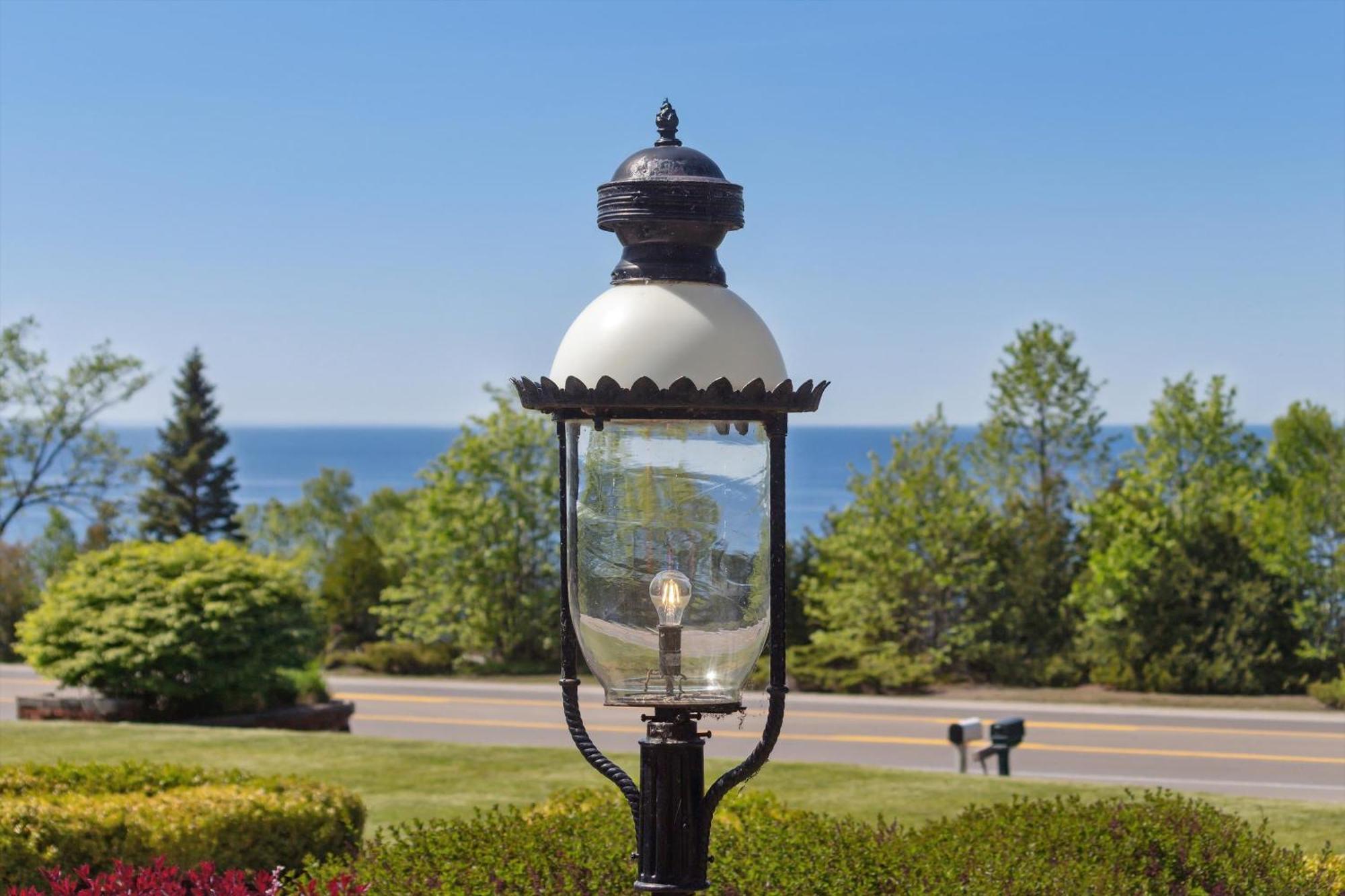 Self Check-In Lake Views Workspace 2 Queen Beds Villa Petoskey Bagian luar foto