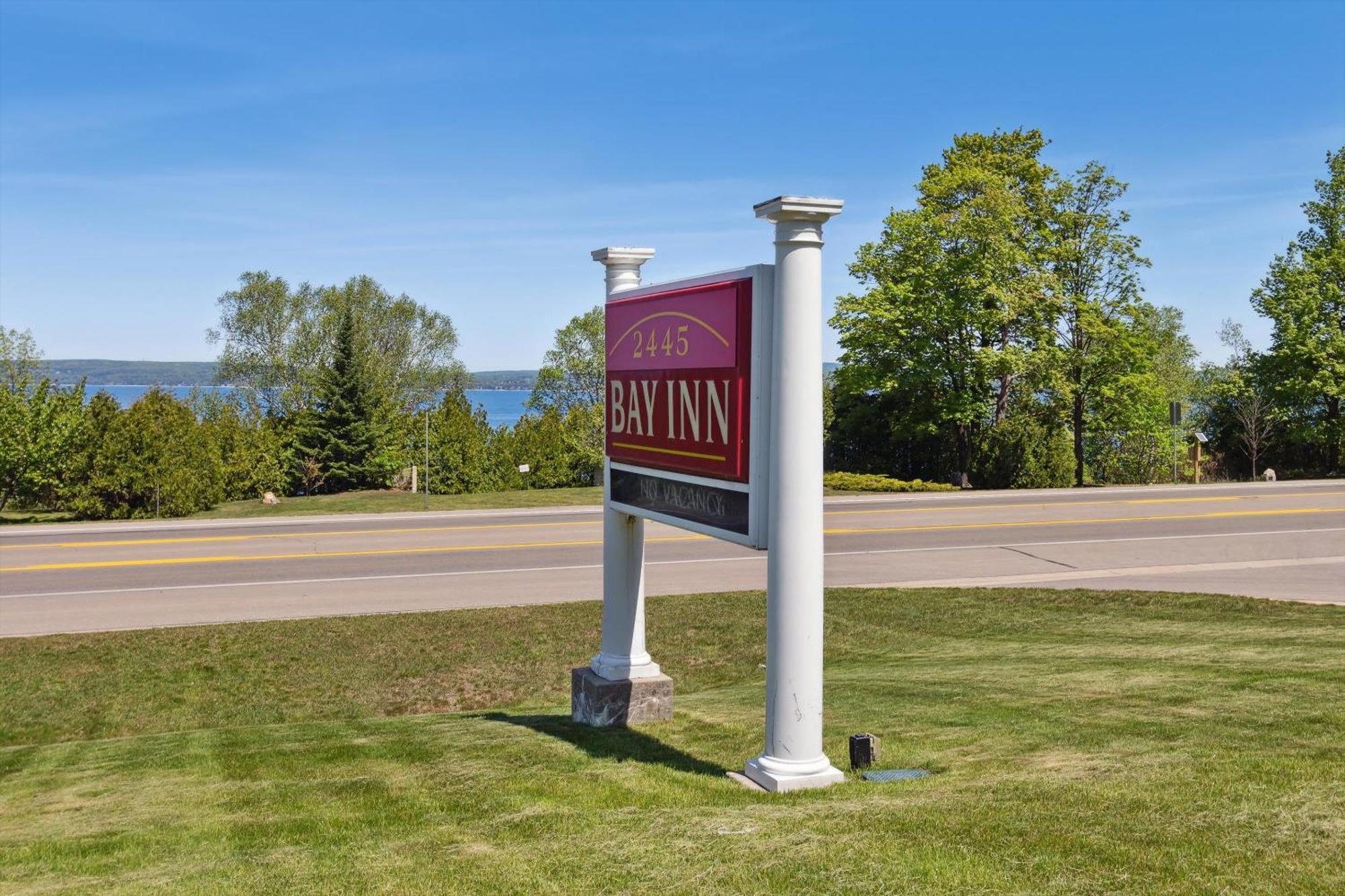 Self Check-In Lake Views Workspace 2 Queen Beds Villa Petoskey Bagian luar foto